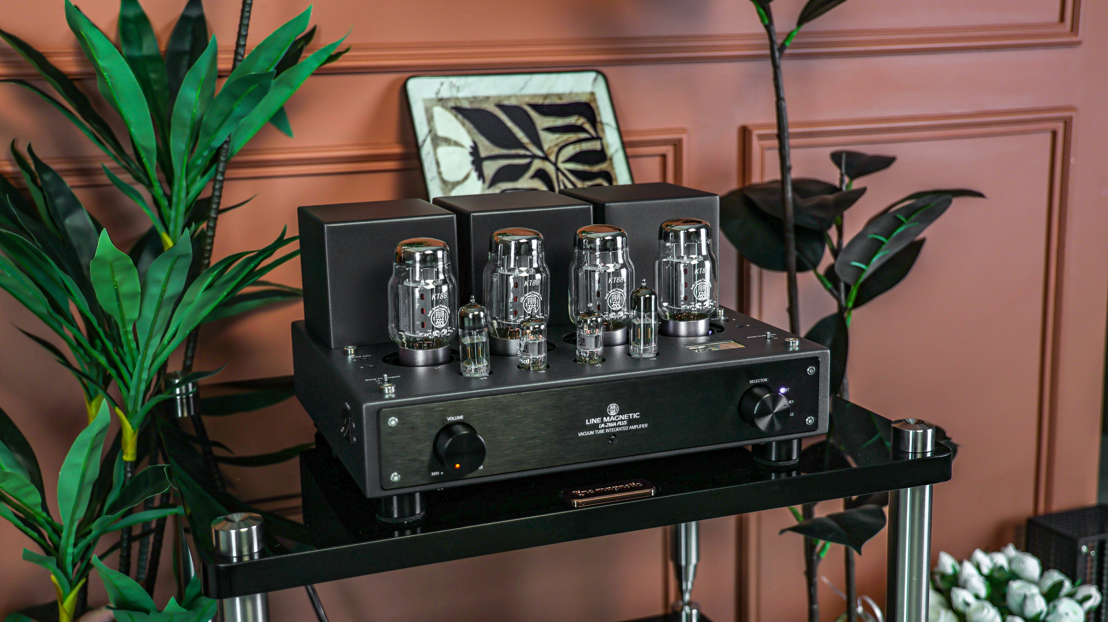 LM-216IA PLUS Integrated Tube Amplifier – Push-Pull KT88 – 2x45W